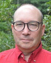 headshot photo of Dr. Arthur Lizie