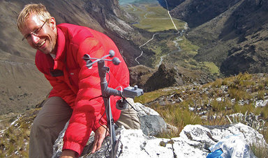 Dr. Robert Hellström