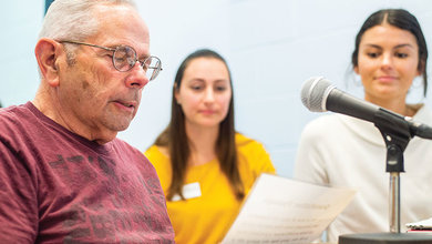 Daniel Medeiros takes part in a session of SPEAK OUT!, a program that addresses motor speech deficits associated with Parkinson’s disease, while BSU graduate students and program assistants Lauren Hayden, G’20, (left) and Rachel Lyons, ’18, G’20 look on