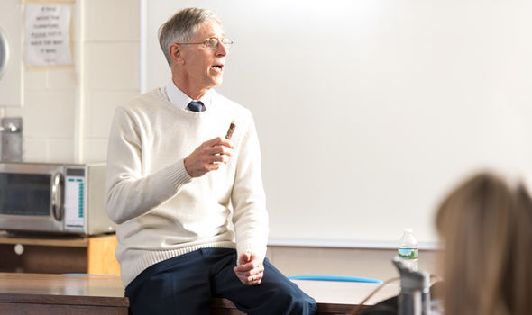 Dr. Steven Greenberg teaching and Elementary Education class