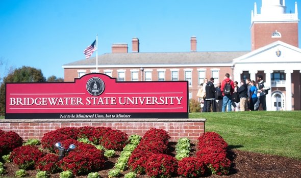 students in front of Boyden Hall