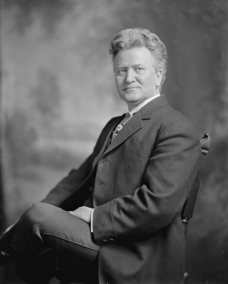 A black and white portrait of Senator Robert La Follette