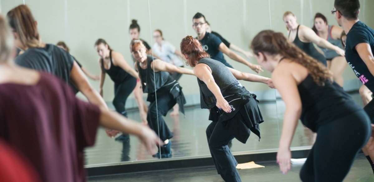 modern dance class modern dance class
