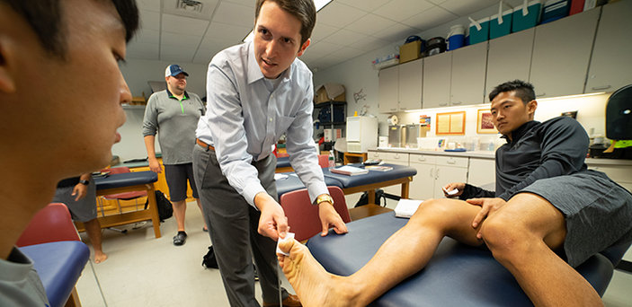 An athletic training class