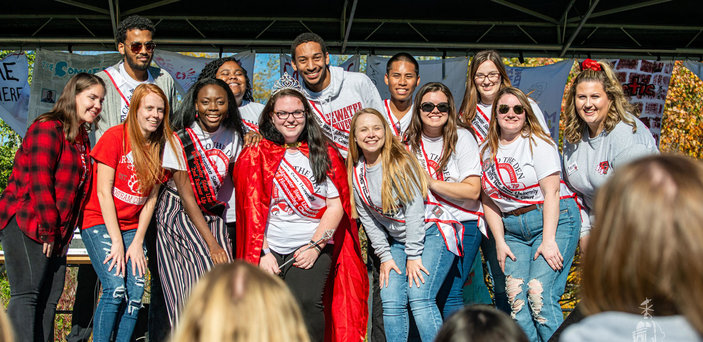 extended homecoming court