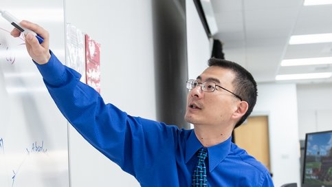 Dr. Tom Wu teaching class