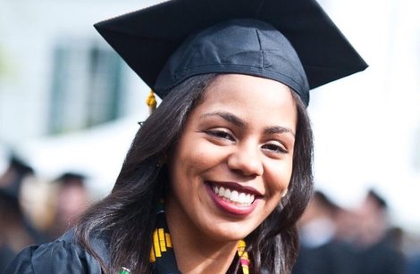 Danielle Lopez, ’17 Danielle Lopez, ’17