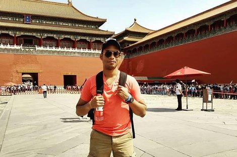 Eli Diaz in China Eli Diaz in China