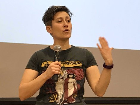 Dr. Moon Duchin delivers her lecture Dr. Moon Duchin delivers her lecture