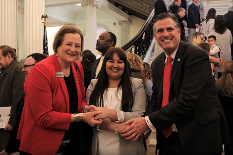 Jennifer Santana, ’22, shakes hands with Bristol President L Jennifer Santana, ’22, shakes hands with Bristol President L