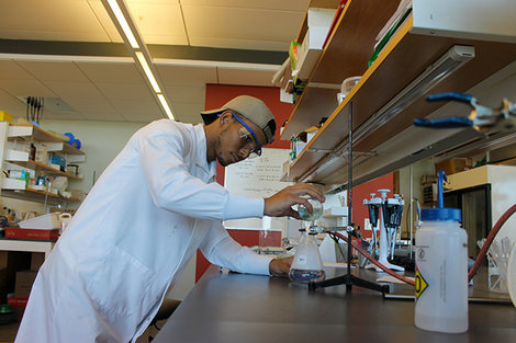 Manuel Pina, ’21, in a lab Manuel Pina, ’21, in a lab