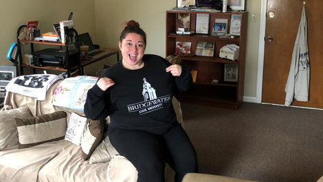 Nicole Shiffler, '20, in her apartment