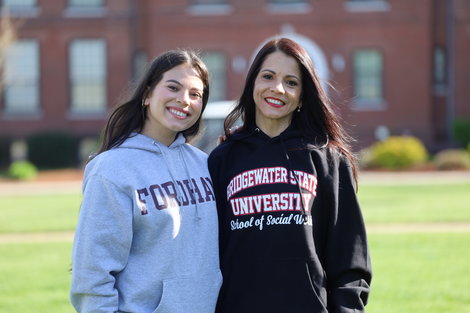 Vivian Almedia poses with her daughter Izabella