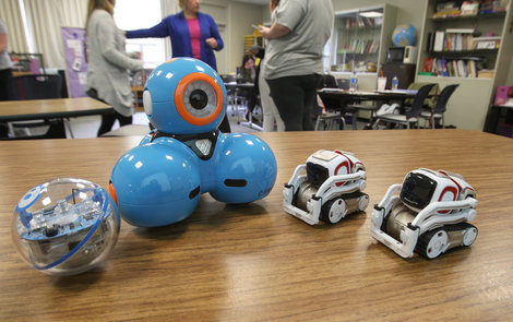 Robots used in education classrooms Robots used in education classrooms
