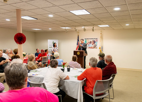 President Frederick W. Clark Jr., ’83, introduces Senior Col President Frederick W. Clark Jr., ’83, introduces Senior Col